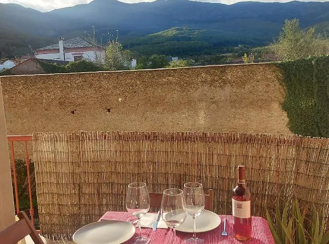 The Plaza De Garaje Gratis Хервас