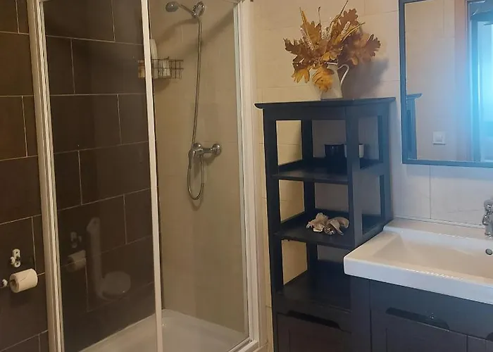 The Plaza De Garaje Gratis Апартаменты